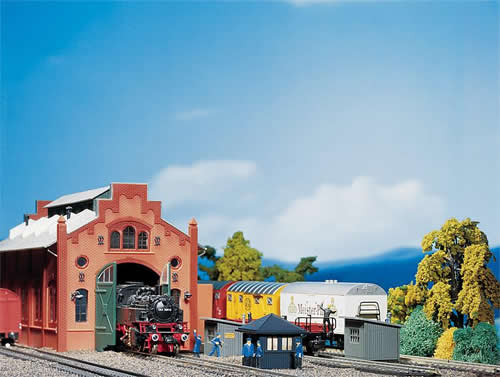 Engine Driver's Cabin, 2 Linemen