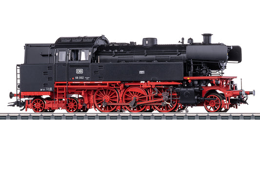Steam Locomotive 66 002