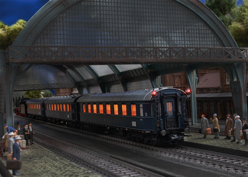 "Dom Pfeil" / "Cathedral Arrow" Passenger Car Set