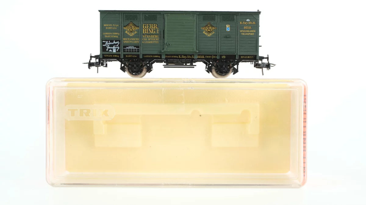 Covered Goods Freight Car with Sliding Door