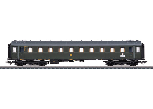 Express Train Car for the Class 19.0 Steam Locomotive "Saxon Pride"