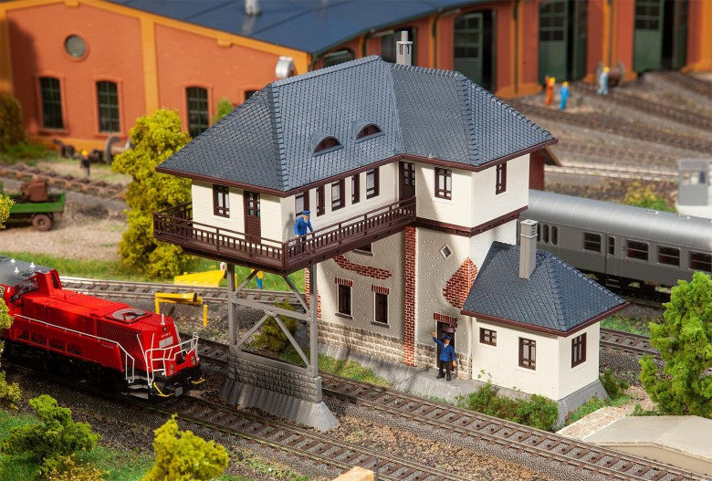 Bridge Signal Box – Westend Trains