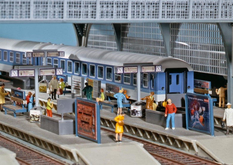 Platform Decorations