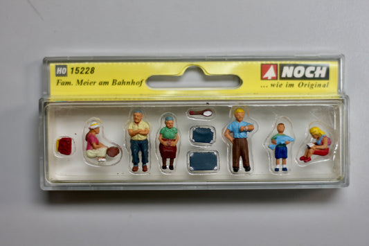 Family Meier at the Station