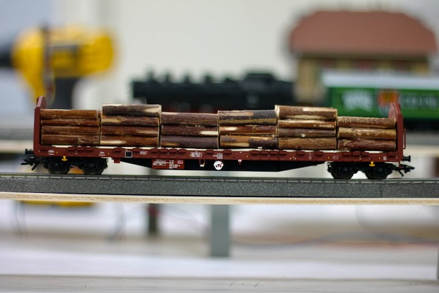 DB Stake Car with Real Wood Load 2/5