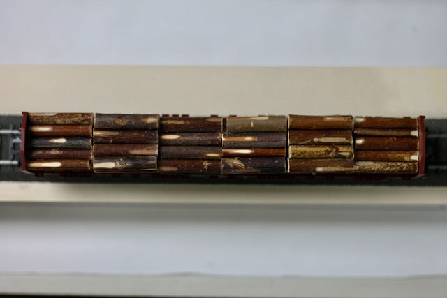 DB Stake Car with Real Wood Load 2/5