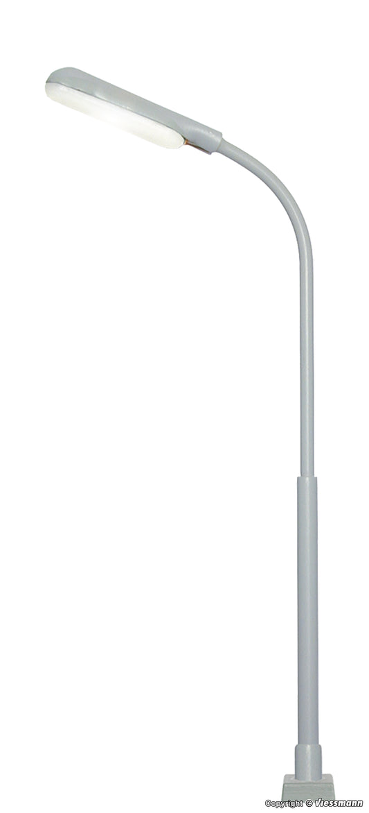 Whip Street Light with Plug-in Socket, LED White