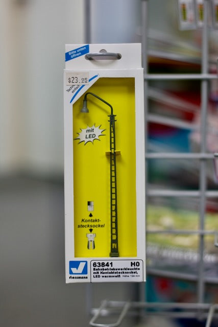 Platform Light with Plug-In Socket, LED Warm-White