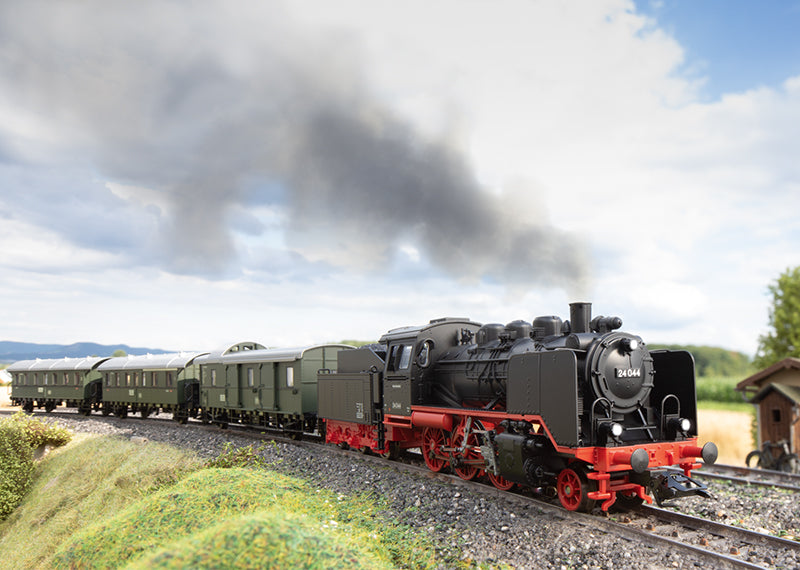 Class 24 Steam Locomotive with a Tender