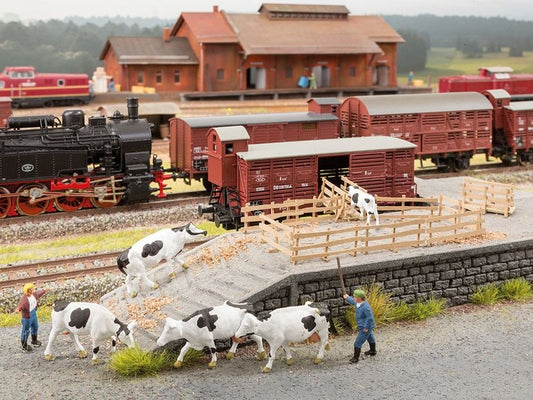 Scenery Set "Cattle Transport"