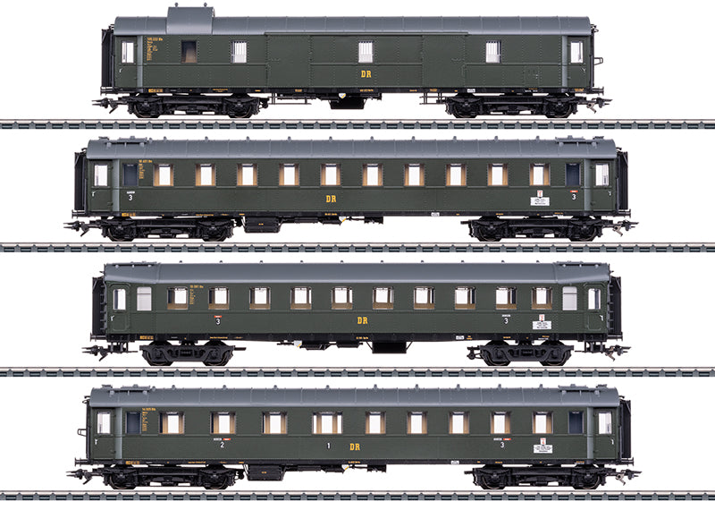 Express Train Car Set for the Class 19.0 Steam Locomotive "Saxon Pride"