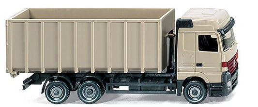 Mercedes-Benz Tipping Transport Truck