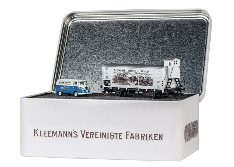 Trix H0 Museum Car Set for 2026
