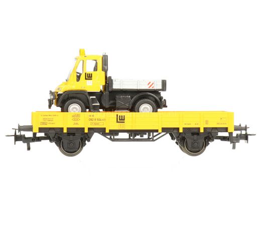 Flat Car with Unimog