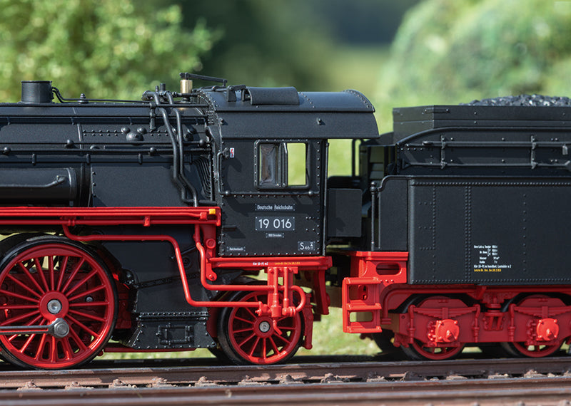 "Saxon Pride" Class 19.0 Steam Locomotive