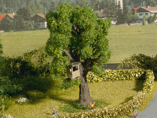 Tree with Treehouse