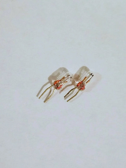 Replacement 2-Pin Light Bulb for Locomotives and Coaches